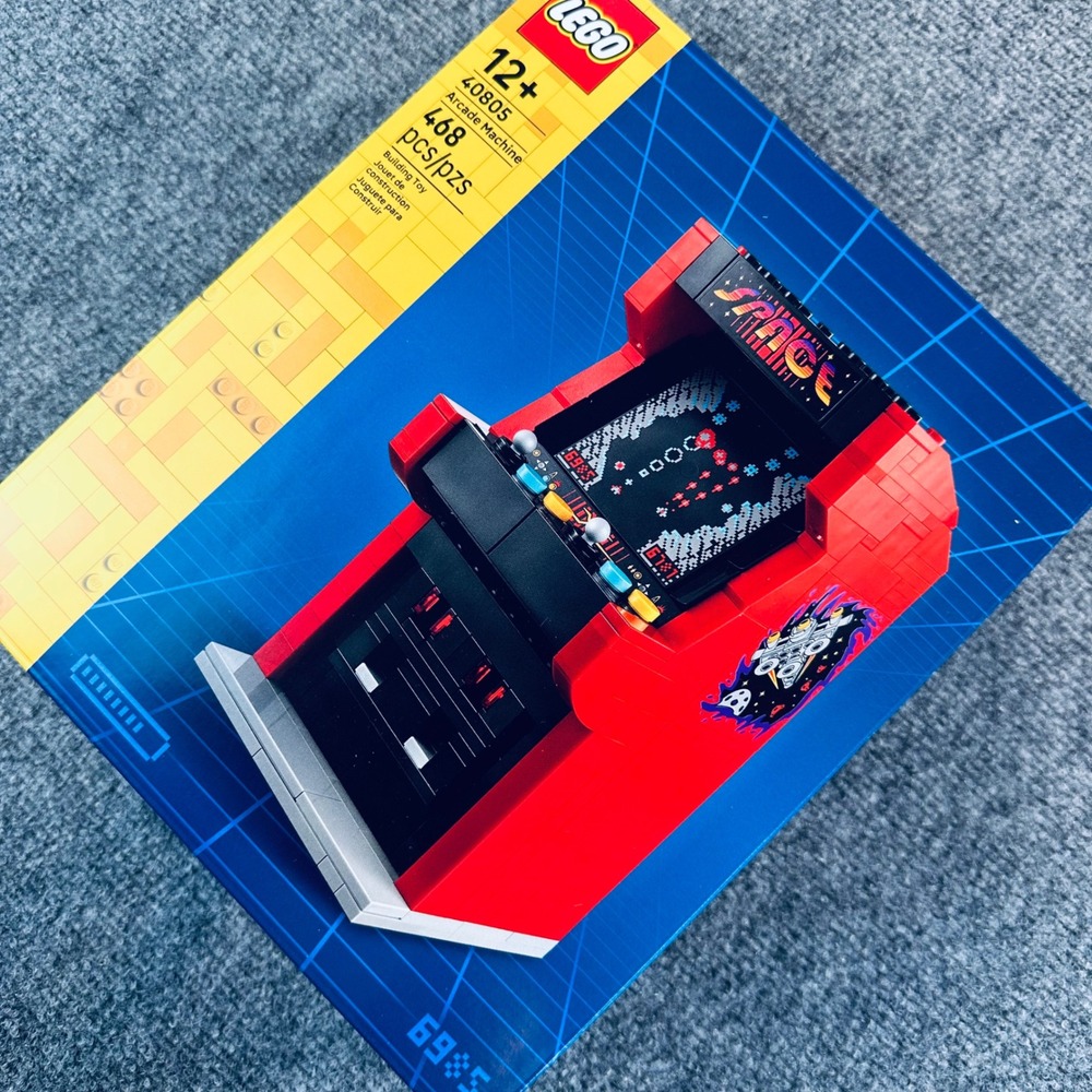 LEGO Arcade Machine Building Set 40805 Retro Gaming Cabinet 468 PCS 12+ 1990s